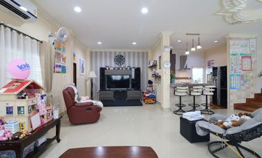 An Outstanding 4 BRM, 4 BATH, 2 Level Home For Sale In Mak Khaeng, Udon Thani, Thailand.