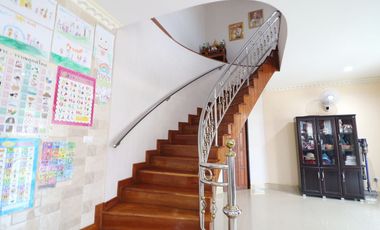 An Outstanding 4 BRM, 4 BATH, 2 Level Home For Sale In Mak Khaeng, Udon Thani, Thailand.