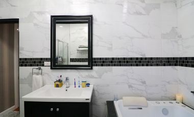 An Outstanding 4 BRM, 4 BATH, 2 Level Home For Sale In Mak Khaeng, Udon Thani, Thailand.