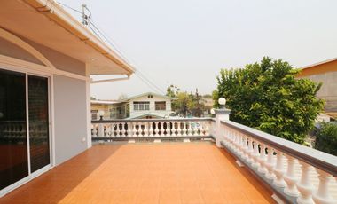 An Outstanding 4 BRM, 4 BATH, 2 Level Home For Sale In Mak Khaeng, Udon Thani, Thailand.