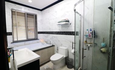An Outstanding 4 BRM, 4 BATH, 2 Level Home For Sale In Mak Khaeng, Udon Thani, Thailand.