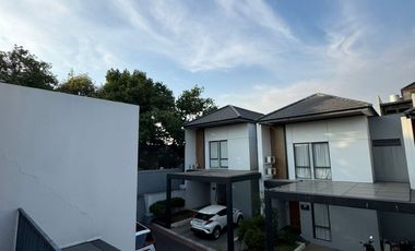 UNIT TERAKHIR !! RUMAH MINIMALIS MODERN SEMIFURNISH @ SETRADUTA BANDUNG