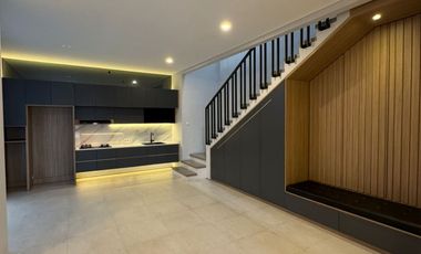 UNIT TERAKHIR !! RUMAH MINIMALIS MODERN SEMIFURNISH @ SETRADUTA BANDUNG