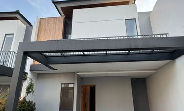 UNIT TERAKHIR !! RUMAH MINIMALIS MODERN SEMIFURNISH @ SETRADUTA BANDUNG