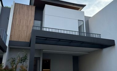UNIT TERAKHIR !! RUMAH MINIMALIS MODERN SEMIFURNISH @ SETRADUTA BANDUNG