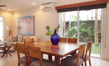 HERMOSA CASA EN RESIDENCIAL CUMBRES EN RENTA