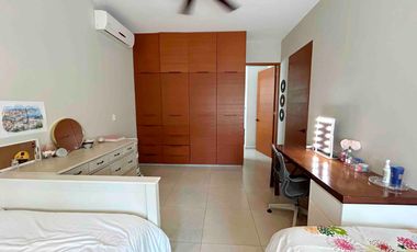 HERMOSA CASA EN RESIDENCIAL CUMBRES EN RENTA