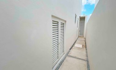 HERMOSA CASA EN RESIDENCIAL CUMBRES EN RENTA