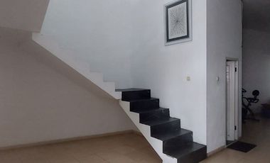 Dijual Cepat Rumah Tinggal 2 Lantai di Condet, Jakarta Timur
