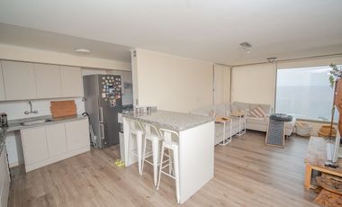 SE VENDE DEPARTAMENTO EN CONDOMINIO JARDINES DE HUAYQUIQUE.