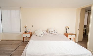 SE VENDE DEPARTAMENTO EN CONDOMINIO JARDINES DE HUAYQUIQUE.
