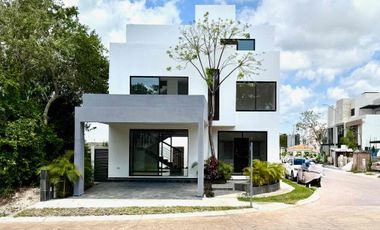 SE VENDE CASA EN RIO RESIDENCIAL, Cancún, Benito Juárez, Quintana Roo, 77560, MEX