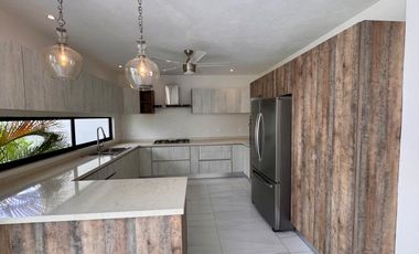 SE VENDE CASA EN RIO RESIDENCIAL, Cancún, Benito Juárez, Quintana Roo, 77560, MEX