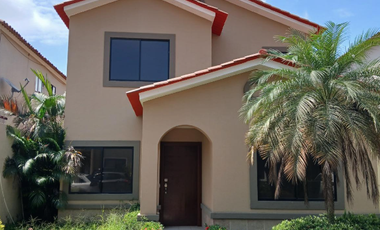 Venta Casa Urbanización Ciudad Celeste Samborondon Guayaquil