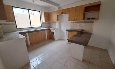 Venta Casa Urbanización Ciudad Celeste Samborondon Guayaquil