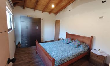 Se vende casa sólida 110 m2, terreno 2500 m2, en Comunidad , entorno campestre