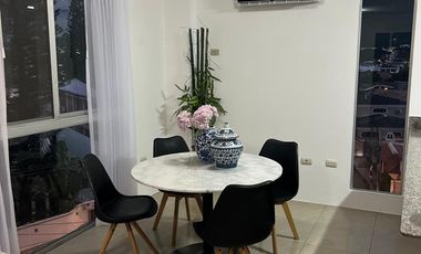 Departamento Amoblado en Alquiler en los Ceibos, 2 Habitaciones, 3 Baños, Garaje, Norte de Guayaquil.