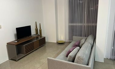 Departamento Amoblado en Alquiler en los Ceibos, 2 Habitaciones, 3 Baños, Garaje, Norte de Guayaquil.