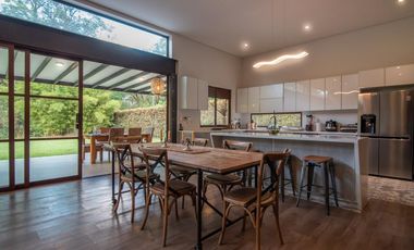 ARRIENDO HERMOSA CASA AMOBLADA EL RETIRO FIZEBAD