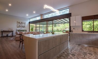 ARRIENDO HERMOSA CASA AMOBLADA EL RETIRO FIZEBAD