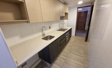 Venta de Lindo Depto. de 2 dormitorios 2 baños. Metro Pedro de Valdivia, Providencia.