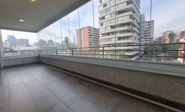 Venta de Lindo Depto. de 2 dormitorios 2 baños. Metro Pedro de Valdivia, Providencia.