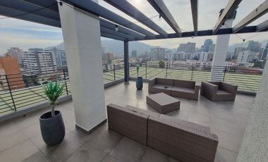 Venta de Lindo Depto. de 2 dormitorios 2 baños. Metro Pedro de Valdivia, Providencia.