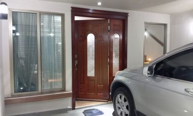 SE VENDE HERMOSA CASA EN LOS MOLINOS