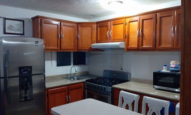 SE VENDE HERMOSA CASA EN LOS MOLINOS