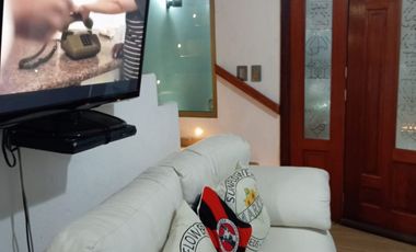SE VENDE HERMOSA CASA EN LOS MOLINOS