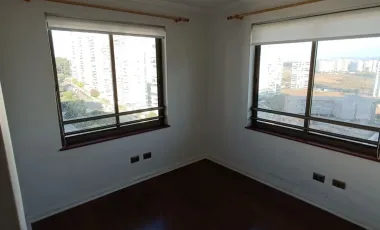 Venta Departamento 3 Dormitorios 4 Baños Pieza De Servicio