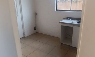 Se arrienda con comprosimo de compra casa 81 m2, sólida, en condominio cerrado, Renca