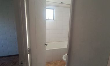 Se arrienda con comprosimo de compra casa 81 m2, sólida, en condominio cerrado, Renca