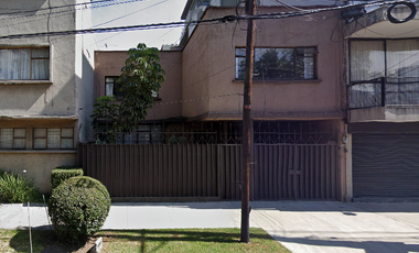 REMATO CASA EN LA COLONIA IRRIGACIÓN, MIGUEL HIDALGO, CDMX