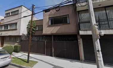 REMATO CASA EN LA COLONIA IRRIGACIÓN, MIGUEL HIDALGO, CDMX