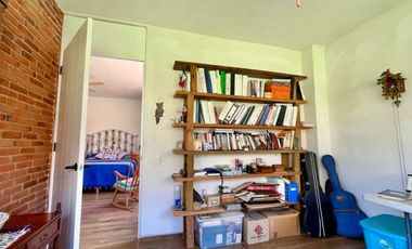 Casa, gran jardín y vista al Tepozteco, en venta, Tepoztlán, CDMX