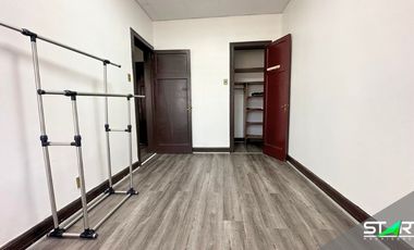 SE ARRIENDA AMPLIA OFICINA CON EXCELENTE UBICACION