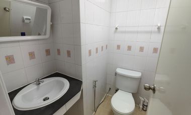 Condo Near the MRT for Under 1 Million Baht!! Corner Unit for Sale at Bang Yai Square Near Kanchanaphisek Road, MRT Talad Bang Yai, Central Westgate,