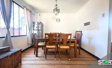 SE VENDE LINDA Y AMPLIA CASA DEL EMBLEMÁTICO JORGE PEDREROS CON EXCELENTE UBICACION Y EN UN SECTOR TRANQUILO.