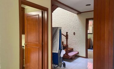 4 RECAMARAS, CERCA DE MIRAMONTES Y TAXQUEÑA, JARDÍN, EN EXCELENTE ESTADO