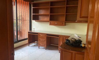 4 RECAMARAS, CERCA DE MIRAMONTES Y TAXQUEÑA, JARDÍN, EN EXCELENTE ESTADO