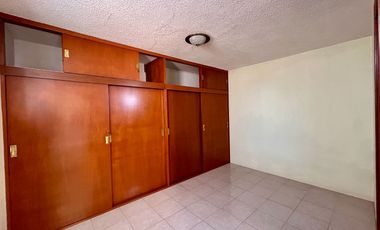 4 RECAMARAS, CERCA DE MIRAMONTES Y TAXQUEÑA, JARDÍN, EN EXCELENTE ESTADO