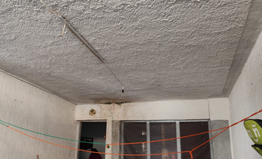 Casa para remodelar en venta en el oriente de Guadalajara a una cuadra del Parque de la Solidaridad
