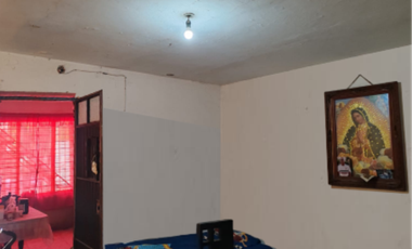 Casa para remodelar en venta en el oriente de Guadalajara a una cuadra del Parque de la Solidaridad