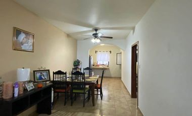 Casa en venta en Av. Los Almendros, Victoria, Tamaulipas