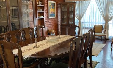 de venta  casa independiente para oficinas o vivienda o ambas  a pocas cuadras de la Carolina
