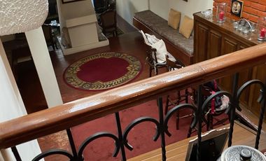 de venta  casa independiente para oficinas o vivienda o ambas  a pocas cuadras de la Carolina