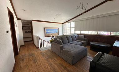 CASA REMODELADA Y LLENA DE ESPACIOS EN EL CORAZÓN DE PEDREGAL DE SAN FRANCISCO