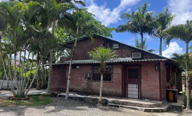 casa de venta en manta sector el aromo