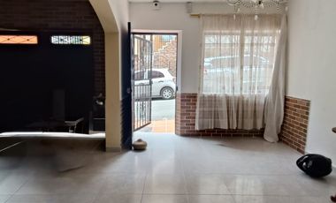 VENDO COMODA CASA EN BELEN SAN BERNARDO EN MEDELLIN